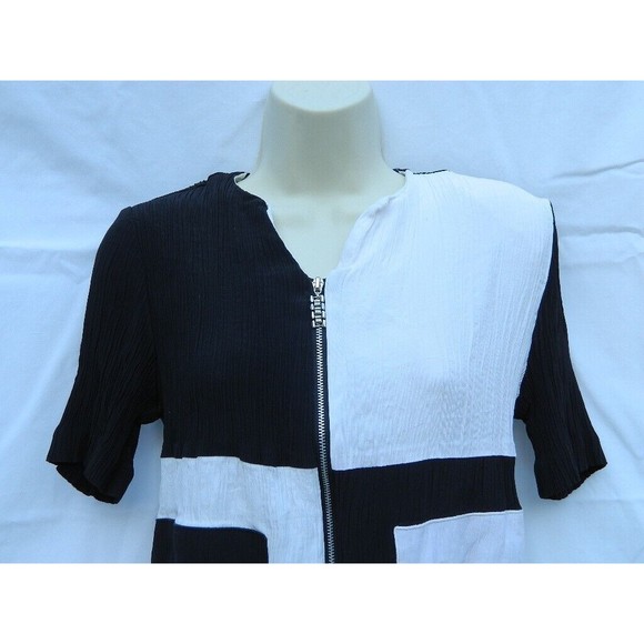 Ilyza New York Top/Blouse Women's Size M Black & White Full Zip Front Tie Back - Picture 2 of 11